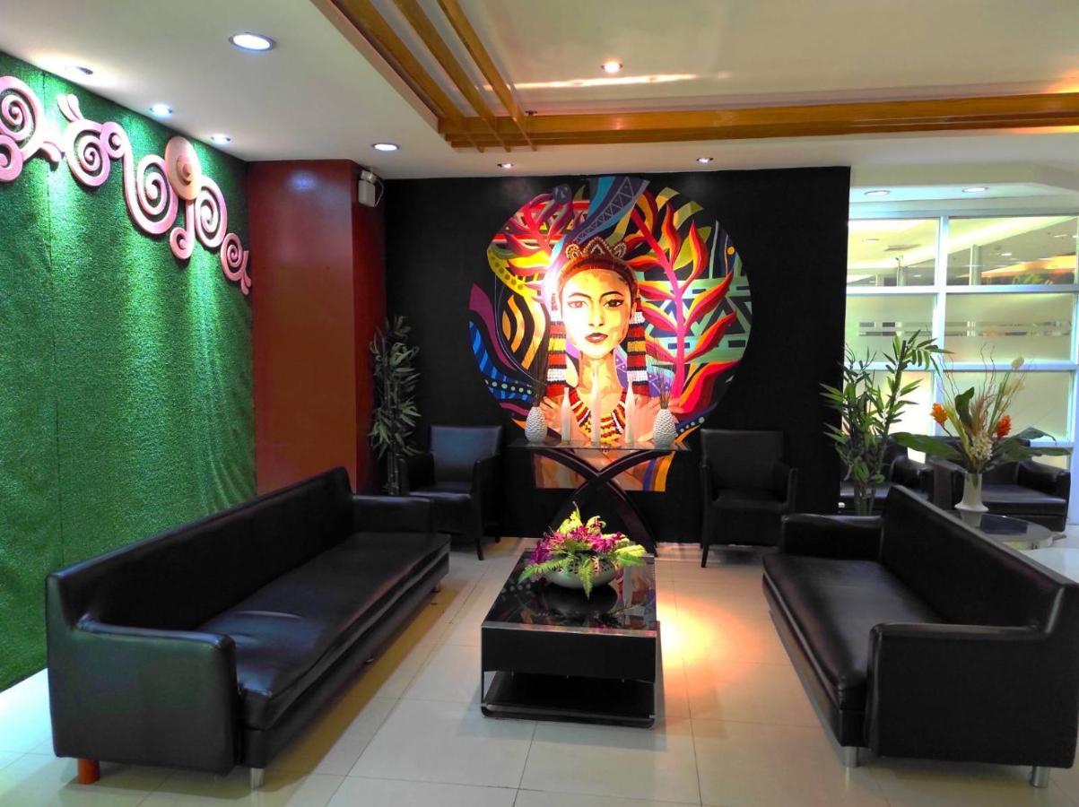 Greenwindows Hotel Davao Luaran gambar